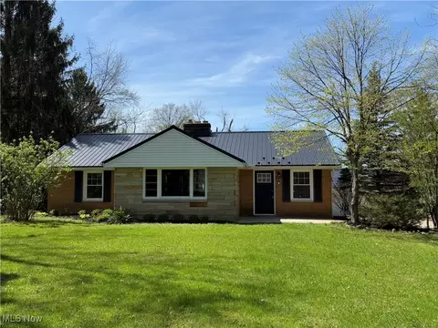 2522 River Rd, Willoughby Hills, OH 44094 photo 2