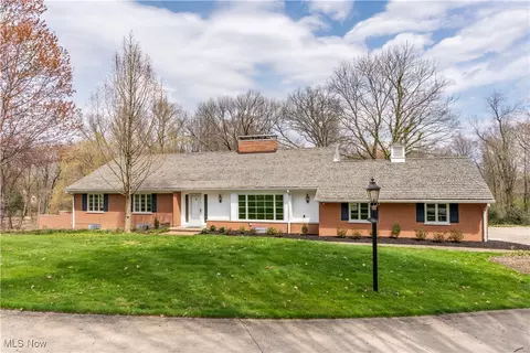 2622 Glenmont Rd NW, Canton, OH 44708