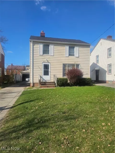 15707 Biltmore Ave, Cleveland, OH 44128