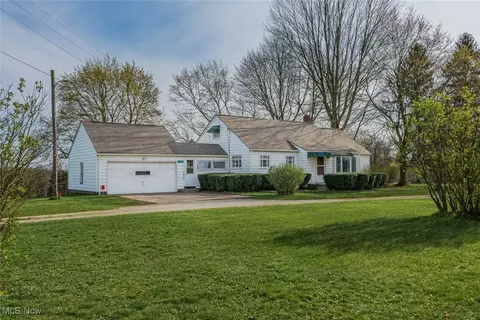 3356 Waterloo Rd, Mogadore, OH 44260