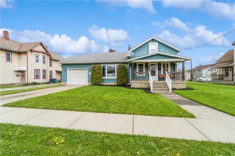 970 Chestnut St, Grafton, OH 44044