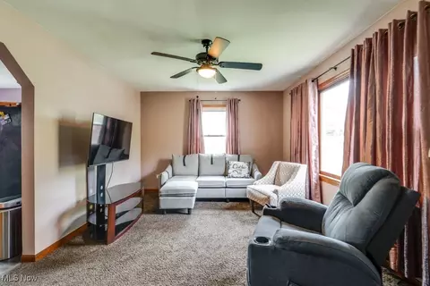 1213 Clifton Ave, Akron, OH 44310 photo 6