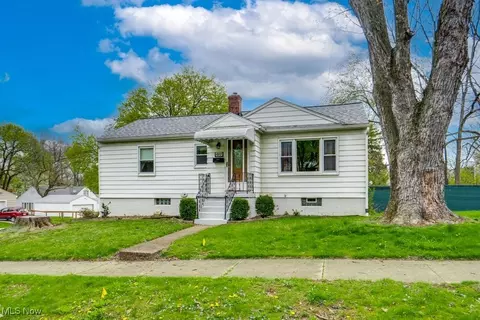 1213 Clifton Ave, Akron, OH 44310 photo 33