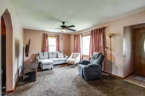 1213 Clifton Ave, Akron, OH 44310 photo 5