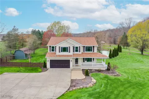 11215 Bloom Rd, Garrettsville, OH 44231