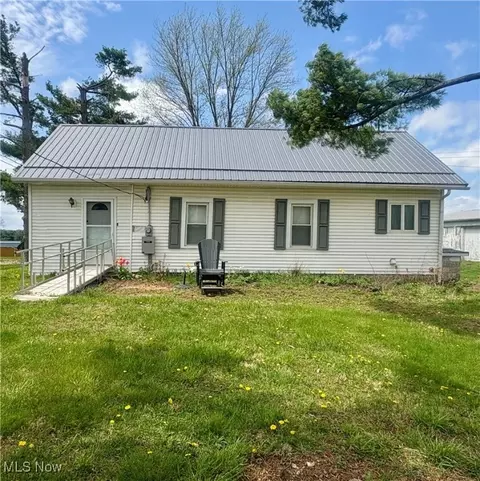 3459 Force Rd, Shreve, OH 44676