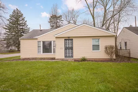 3896 Wendy Dr, Cleveland, OH 44122