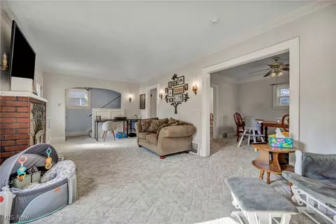 1206 Dayton St, Akron, OH 44310 photo 9