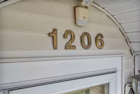 1206 Dayton St, Akron, OH 44310 photo 7