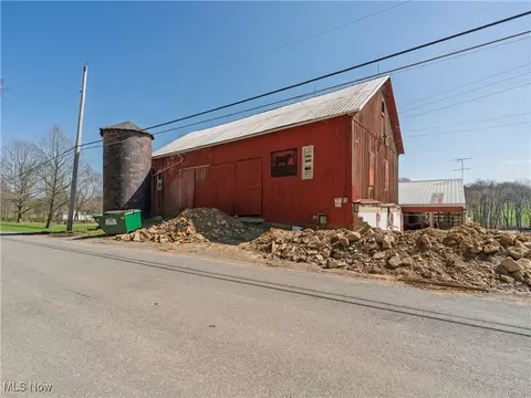 13707 Calaboone Rd, Doylestown, OH 44230