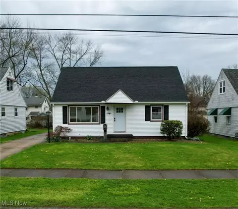 1761 Irene Ave NE, Warren, OH 44483
