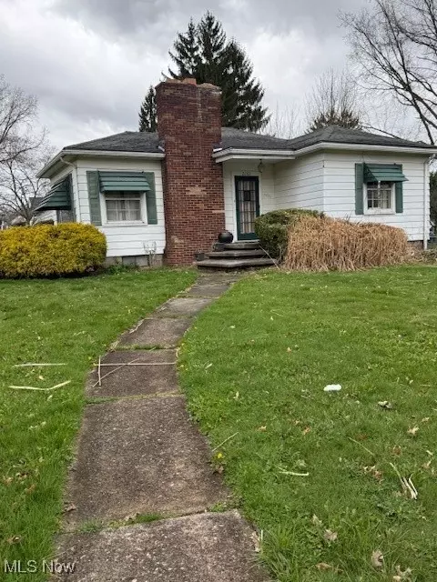 2063 Goodyear Blvd, Akron, OH 44305