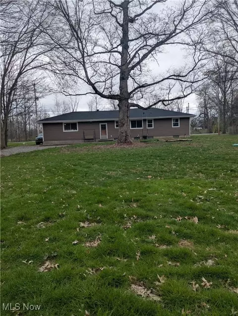 9581 Colton Rd, Windham, OH 44288 photo 2