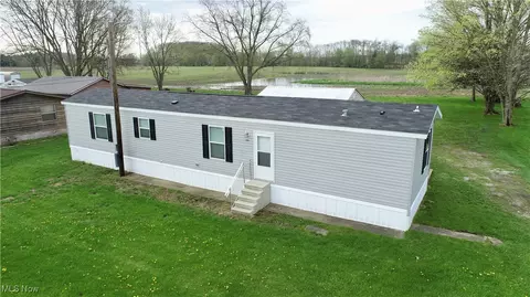4505 Doylestown Rd, Creston, OH 44217