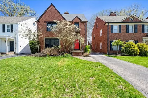 2471 Channing Rd, University Heights, OH 44118