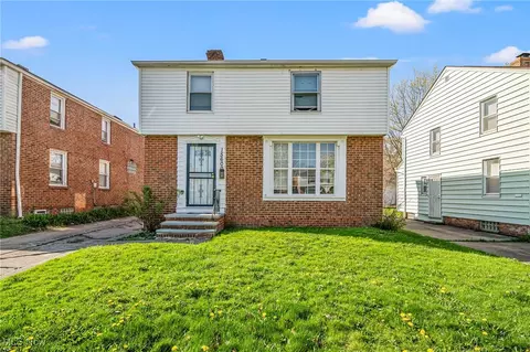 15600 Biltmore Ave, Cleveland, OH 44128