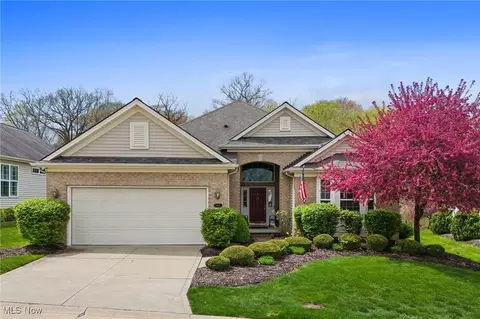 4406 Forest Lake Ct, Stow, OH 44224