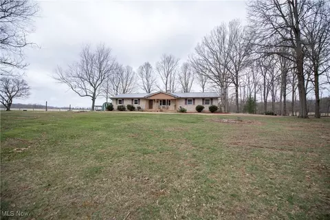 41606 State Route 518, Lisbon, OH 44432