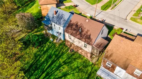View/Area - 268 Beech Rd, Weirton, WV 26062 photo 3 of 10
