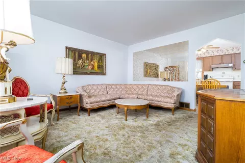 Living - 268 Beech Rd, Weirton, WV 26062 photo 1 of 5