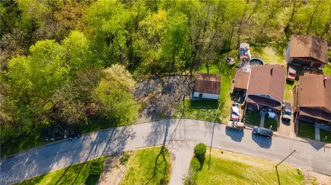 View/Area - 268 Beech Rd, Weirton, WV 26062 photo 6 of 10