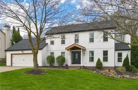 3238 Robins Trce, Akron, OH 44319