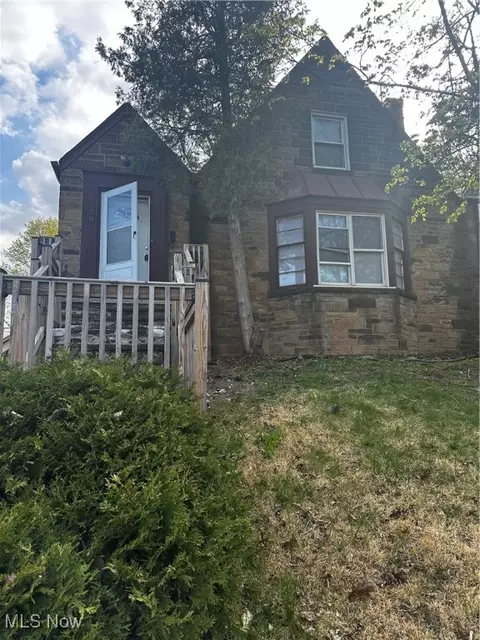 1659 Ivydale Rd, Cleveland Heights, OH 44118