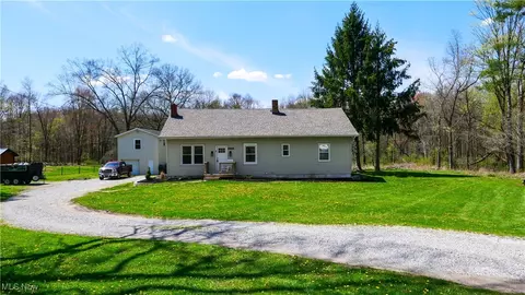 2991 Bushnell Campbell Rd, Fowler, OH 44418