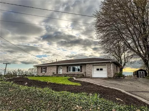 2314 State Route 39 NW, Dover, OH 44622