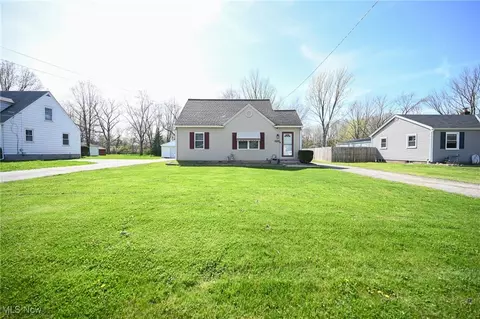 5884 Stearns Rd, North Olmsted, OH 44070