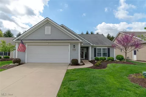 5288 Spruce Pointe Ln, Brunswick, OH 44212