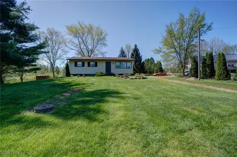4282 Sharon Copley Rd, Medina, OH 44256