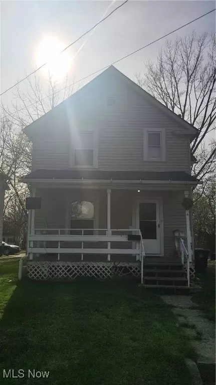 1214 Bellows St, Akron, OH 44301