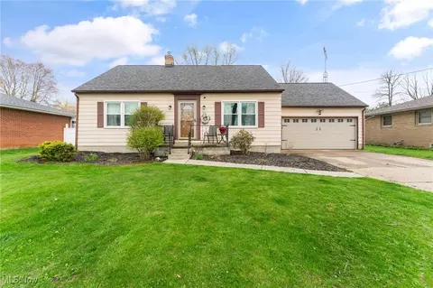 7581 Clovermeade Ave, Poland, OH 44514