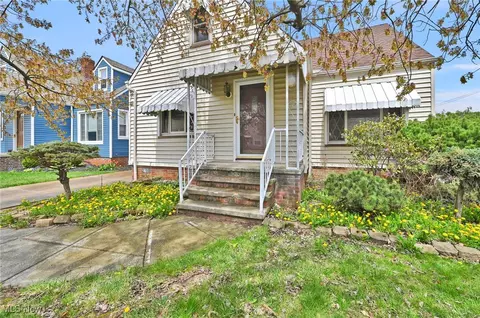 2700 North Ave, Parma, OH 44134