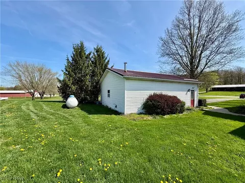 Exterior - 41 Wood Rd SE, Carrollton, OH 44615 photo 8 of 16