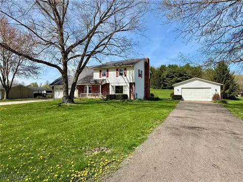 Exterior - 41 Wood Rd SE, Carrollton, OH 44615 photo 3 of 16