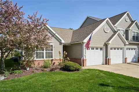 2809 Stratford Cir, Akron, OH 44312