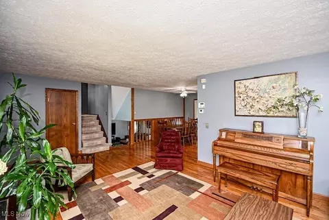6945 Northview Ave NE, Canton, OH 44721 photo 10
