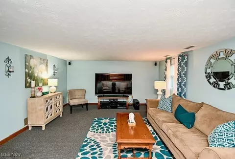 6945 Northview Ave NE, Canton, OH 44721 photo 32