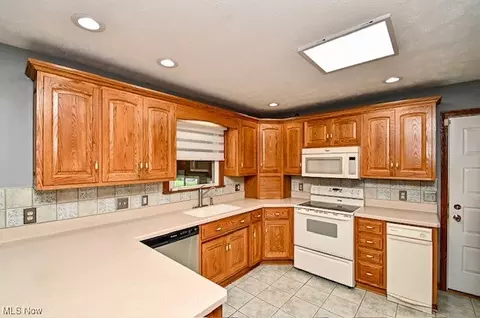 6945 Northview Ave NE, Canton, OH 44721 photo 14