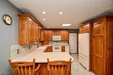 6945 Northview Ave NE, Canton, OH 44721 photo 17
