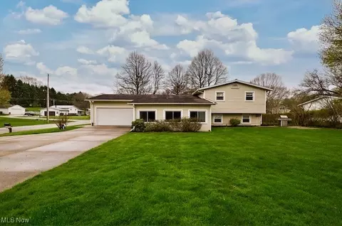 6945 Northview Ave NE, Canton, OH 44721 photo 2