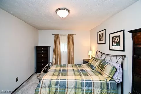 6945 Northview Ave NE, Canton, OH 44721 photo 28