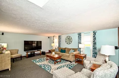 6945 Northview Ave NE, Canton, OH 44721 photo 30