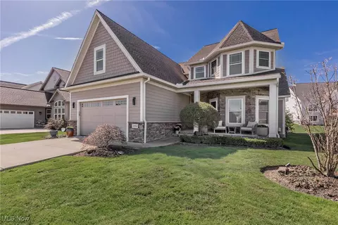3850 Matisse Cir, Pepper Pike, OH 44124