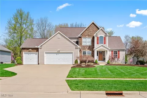 3673 Muir Tap Dr, Medina, OH 44256