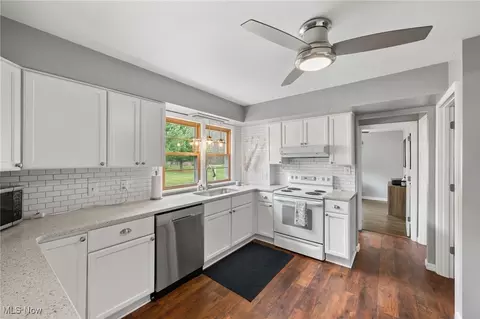 Kitchen - 35085 Bainbridge Rd, Solon, OH 44139 photo 5 of 6