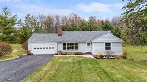 35085 Bainbridge Rd, Solon, OH 44139