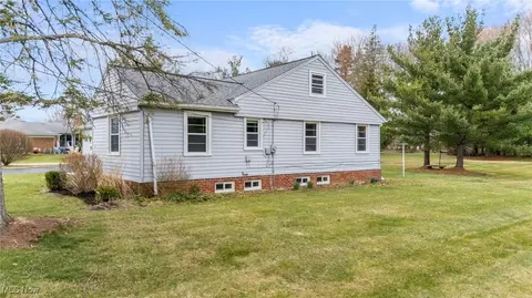 Exterior - 35085 Bainbridge Rd, Solon, OH 44139 photo 6 of 8